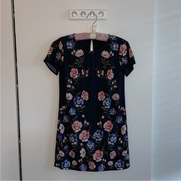 A&F Shift Dress - Picture 4 of 6